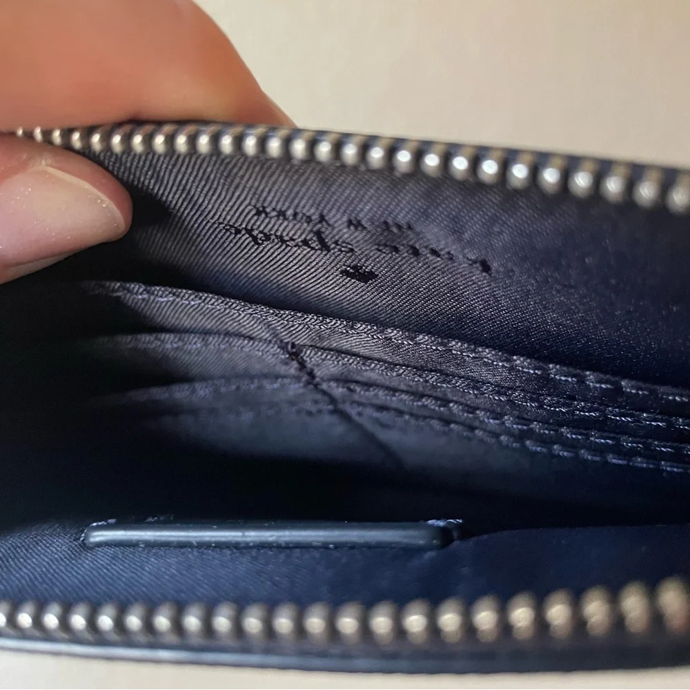 Kate Spade New York Womens Pebbled Leather Navy Blue Zipper Wristlet Minimalist
